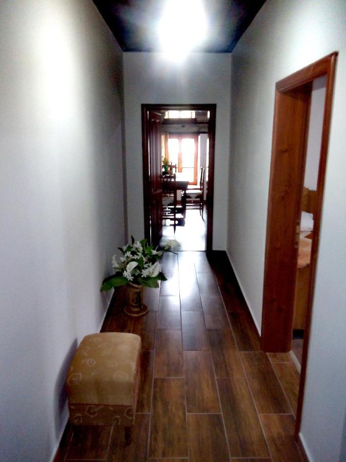 Ruols Guesthouse Gjirokastër 외부 사진