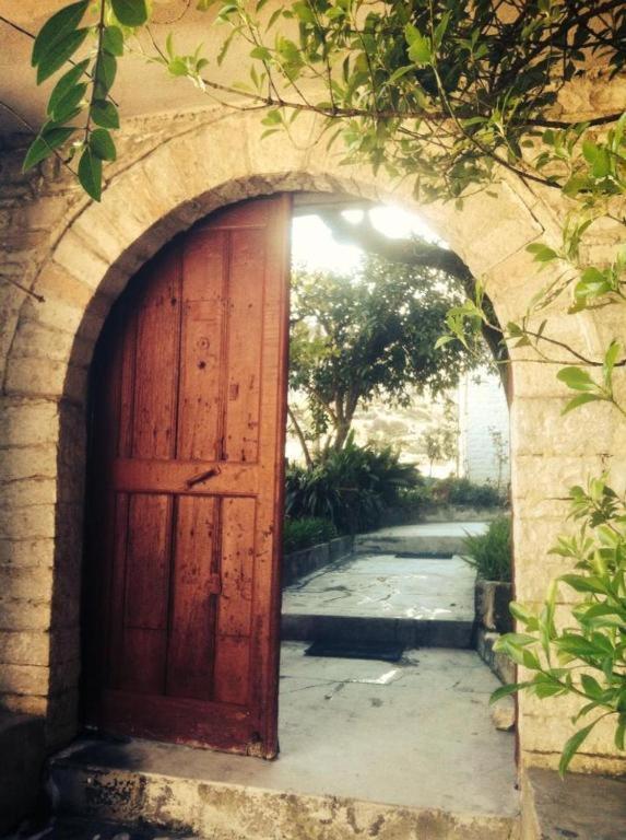 Ruols Guesthouse Gjirokastër 외부 사진