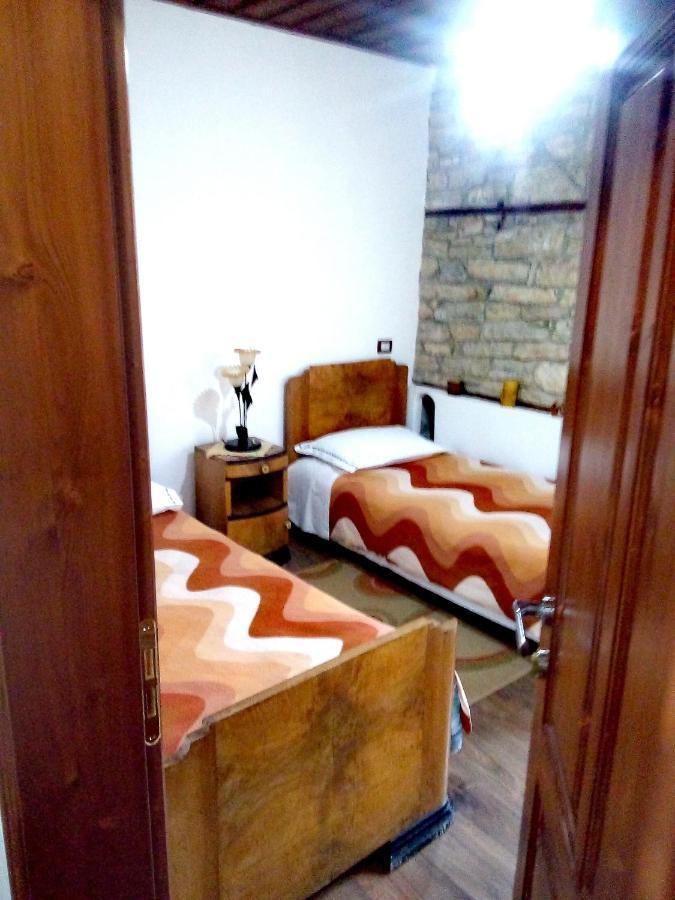 Ruols Guesthouse Gjirokastër 외부 사진